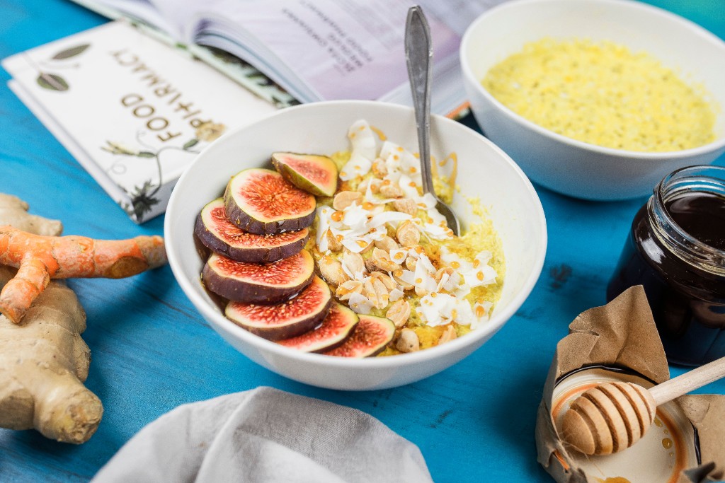 Balanced plate representing daily nutrition choices in perimenopause